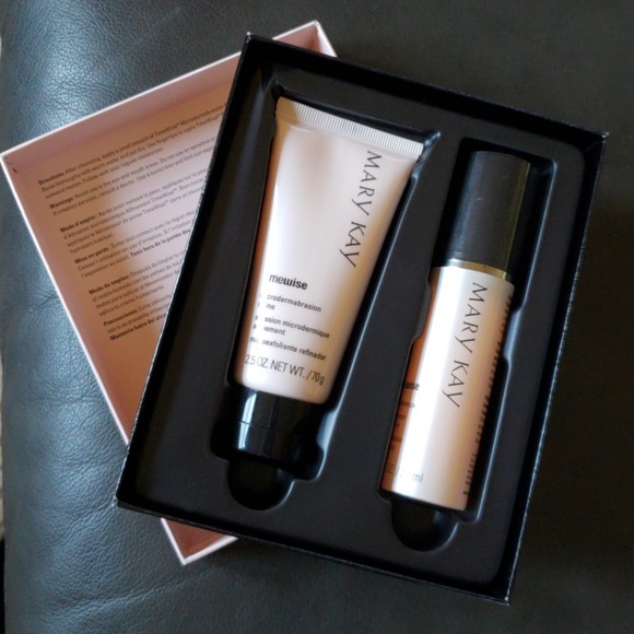 Mary Kay Other - TimeWise Microdermabrasion Plus Set